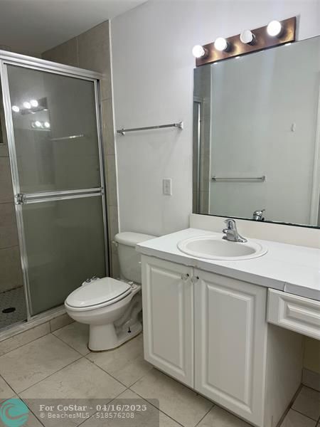 Building Photo - 3126 Coral Ridge Dr