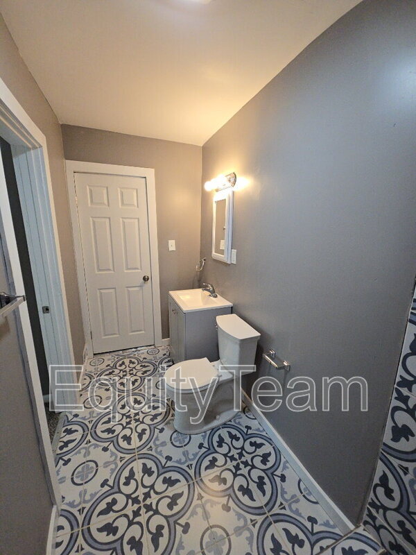 Building Photo - 3314 Graydon Ave