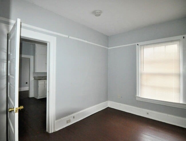 Building Photo - 2030 Madison Ave