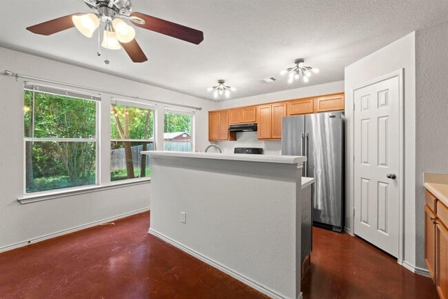 Building Photo - 4608 Acers Ln