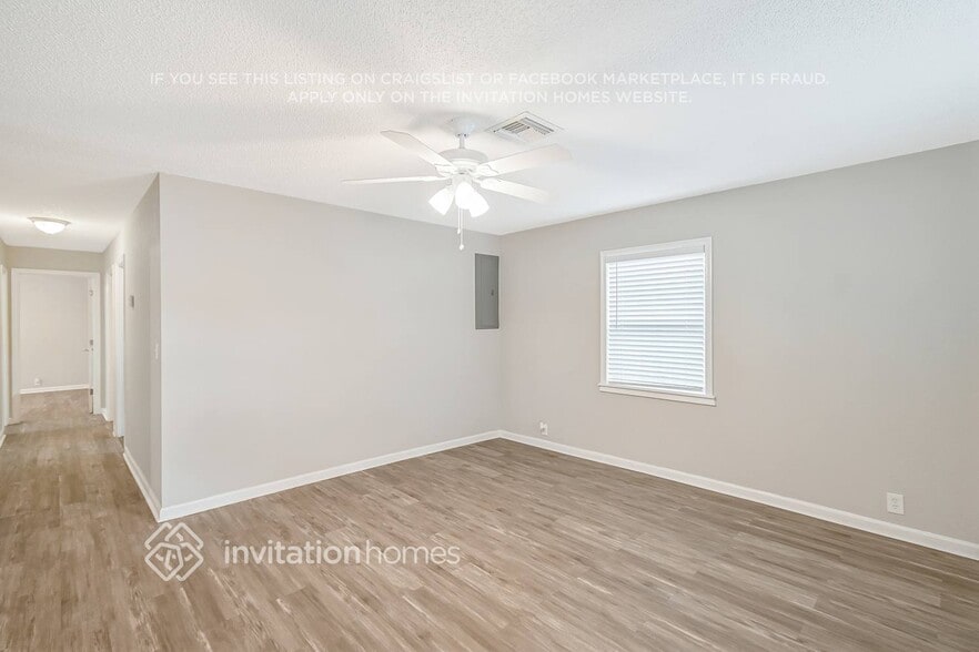 Building Photo - 2746 Oklahoma St