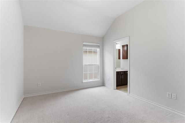 Building Photo - 2633 Eagle Dr