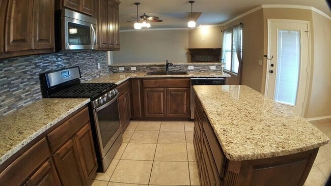 Building Photo - 7041 Cherokee Crossing West