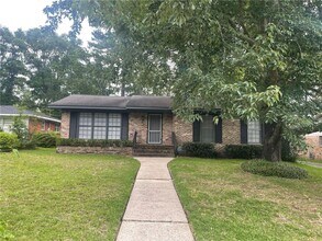 Building Photo - 2760 Brevard Dr