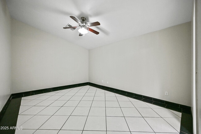 Building Photo - 5449 E Fairfield St