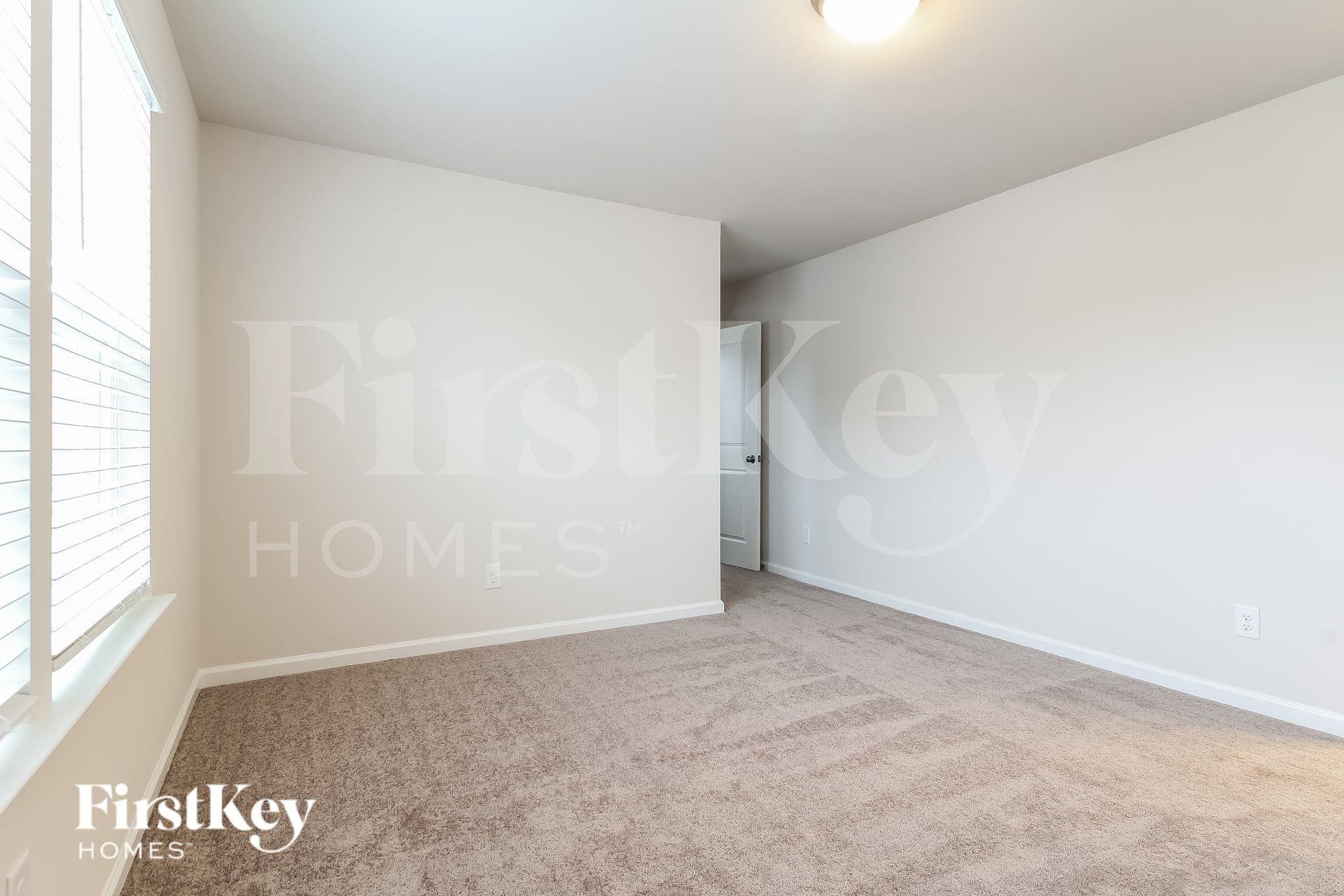 Building Photo - 721 Ridgemoor Trl
