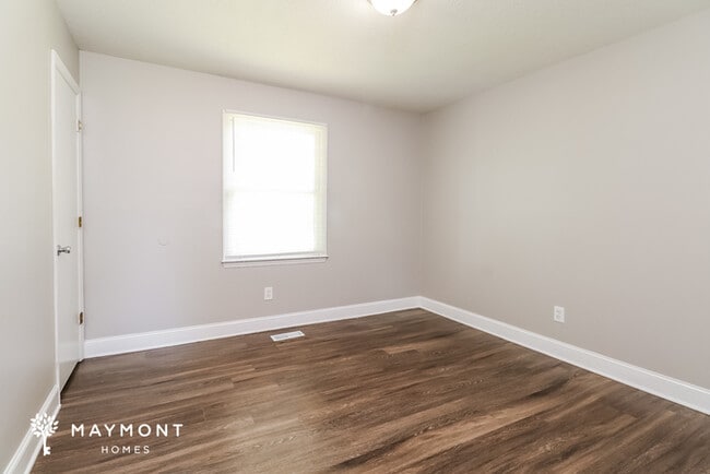 Building Photo - 4525 Lisa Dr