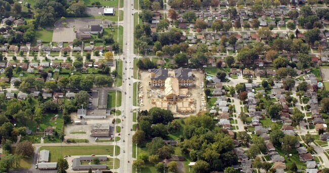Aerial Photo - Independence Village of Madison Heights