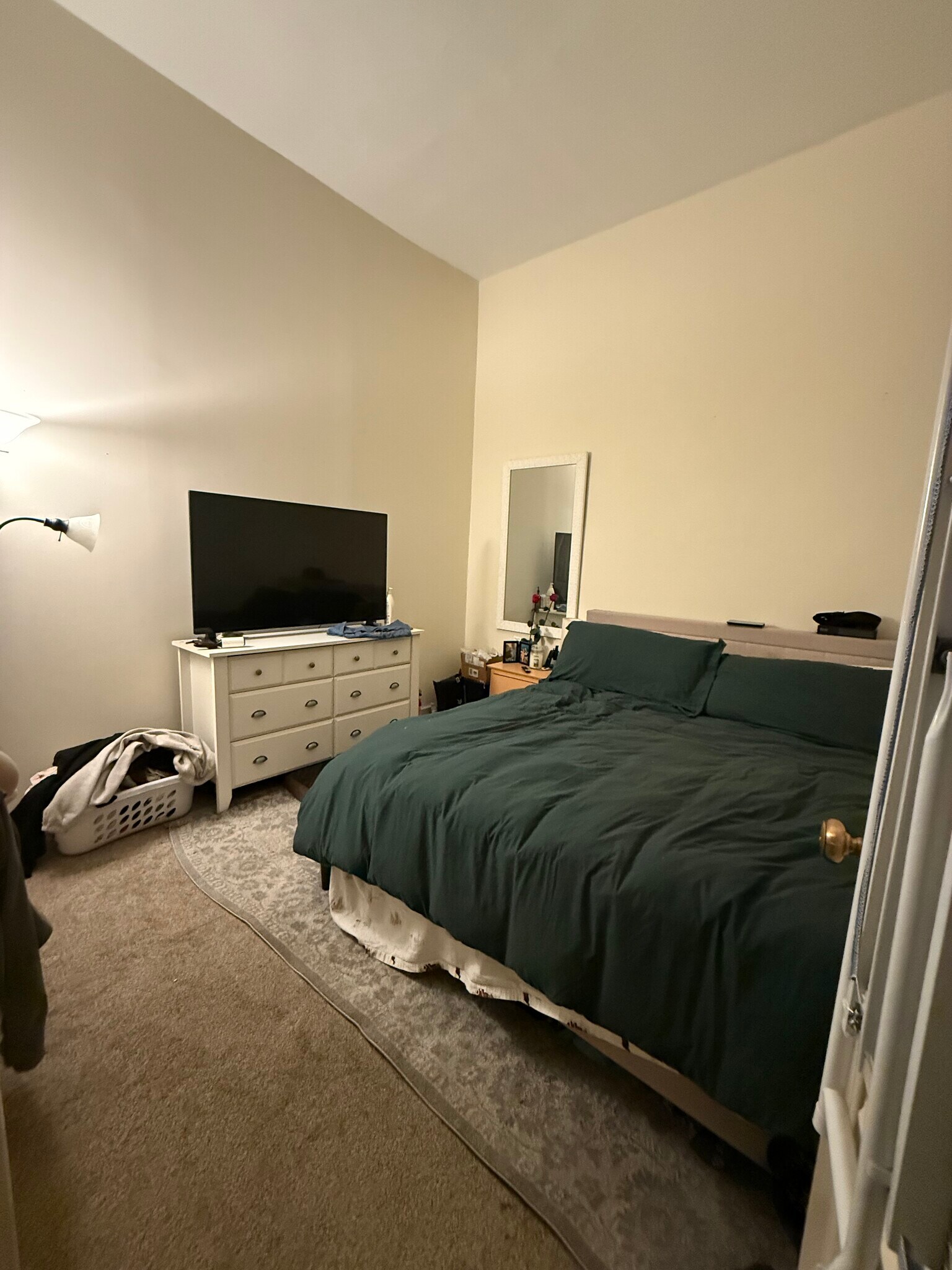 Building Photo - 939 Delaware Ave