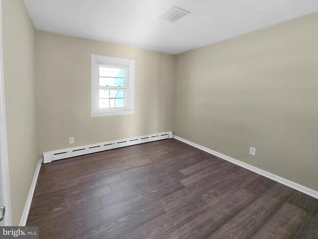 Building Photo - 120 3rd