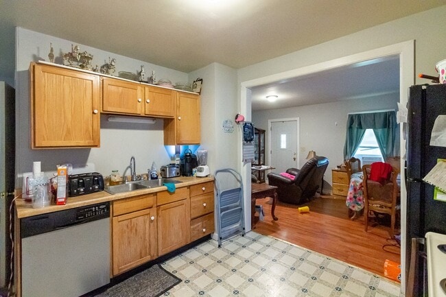 Building Photo - PRELEASING for AUGUST 2024! Dishwasher Inc...