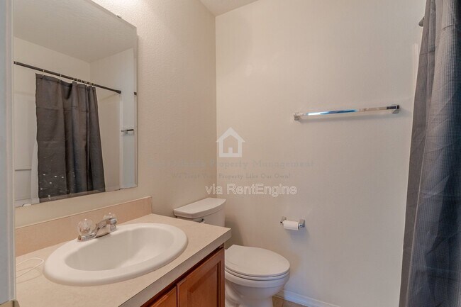 Building Photo - 5095 Dominica Dr