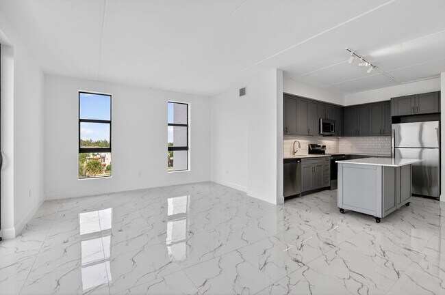 Building Photo - 350 W Hidden Valley Blvd