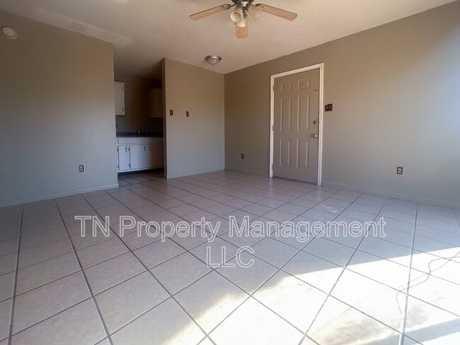 Building Photo - 202 Rue Basin