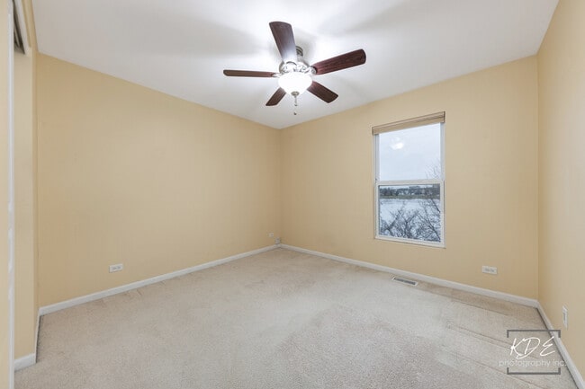 Building Photo - 651 Hawley Dr