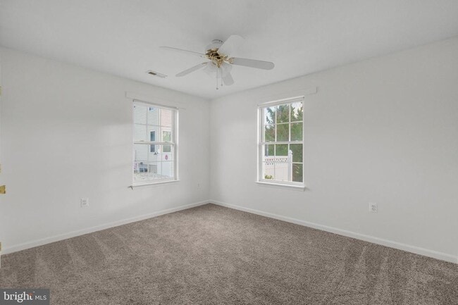 Building Photo - 41166 Glenwood Pl