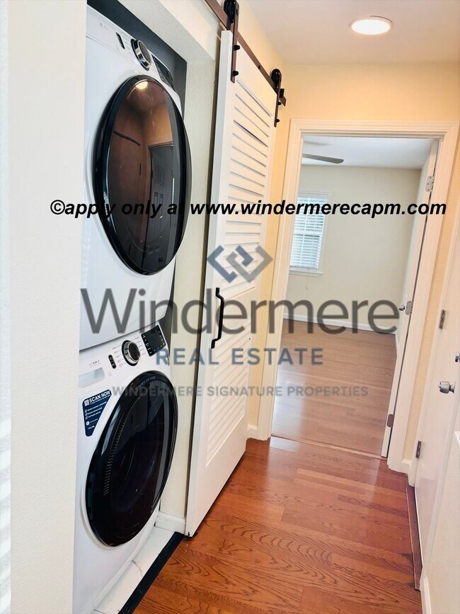 Building Photo - Beautifully Remodeled 2 Bedroom, 2 Bath Duplex on Freeport Blvd w/ garage for storage!- Now avail...