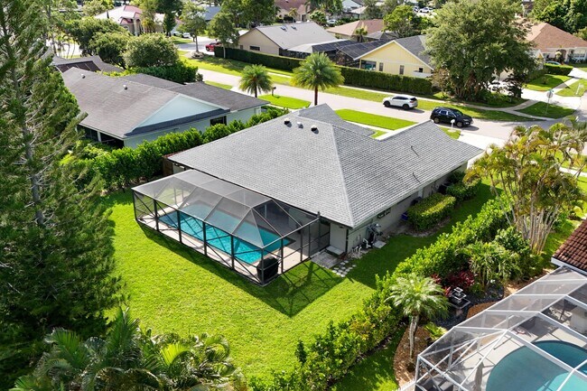 Building Photo - 13471 Barberry Dr