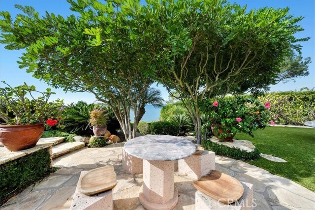 Building Photo - 809 Paseo Del Mar