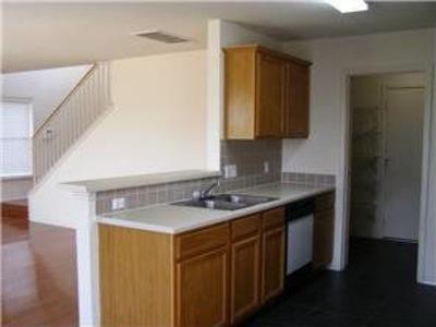Building Photo - 15534 Sarah's Creek Dr