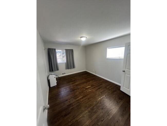 Building Photo - 3066 S Wolff St