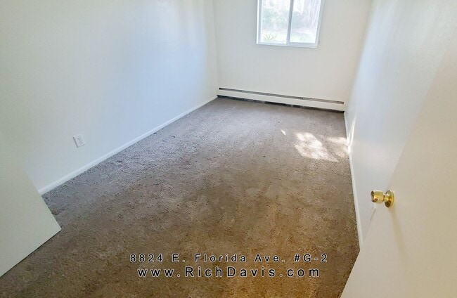 Building Photo - $925 Great location off Leetsdale/Parker and Florida with lots of amenities such as pool, hot tub...