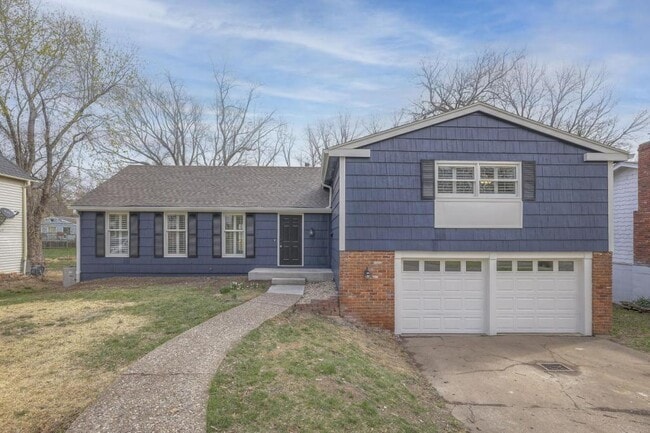 Building Photo - 10530 W 92nd Pl