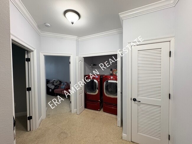 Building Photo - 485 Westgate Wy