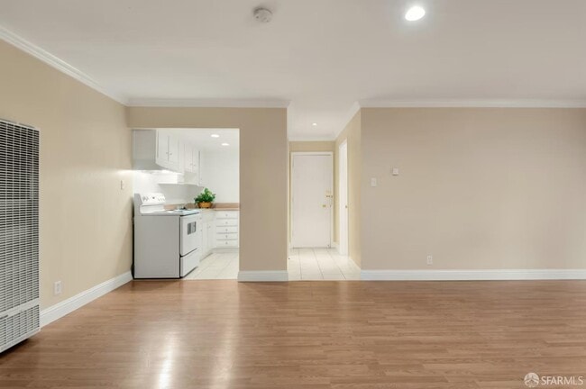 Building Photo - 1735 Woodland Ave