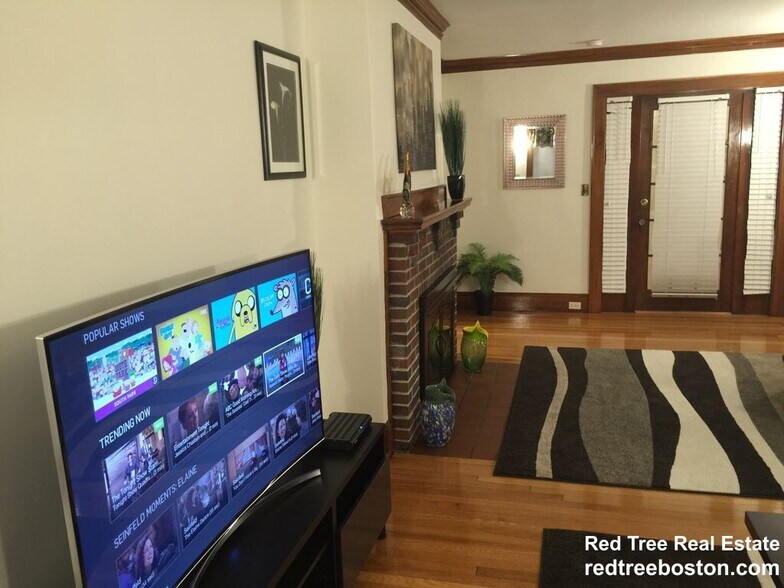 Building Photo - 33 Pershing Rd