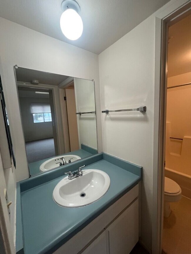 Building Photo - 1185 FOOTHILL BLVD #30, SAN LUIS OBISPO (PINE CREEK CONDO)