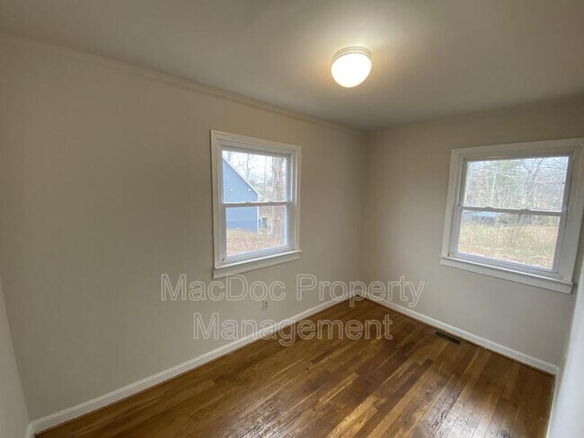 Building Photo - 11308 Gordon Rd