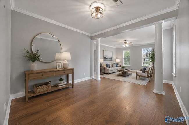 Building Photo - 5104 Frankford Dr SE
