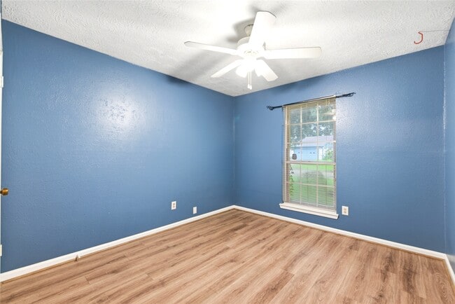 Building Photo - 6009 Leafwood Cir