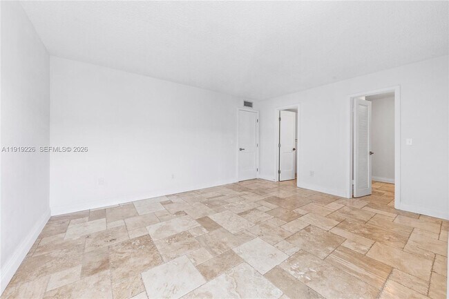 Building Photo - 3642 NE 171 St