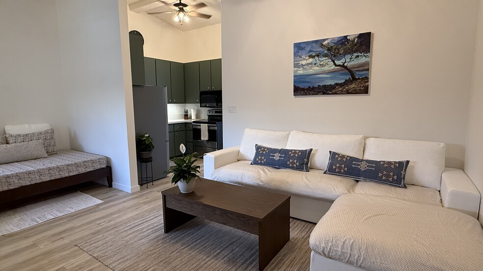 Building Photo - 64-1061-1061 Mamalahoa Hwy