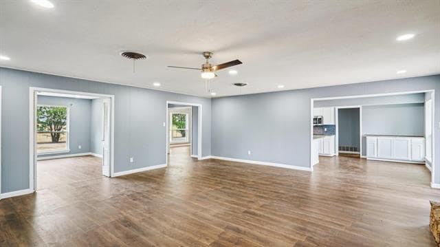 Building Photo - 1222 Golden Hoof Dr