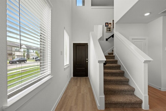 Building Photo - 31931 Abington Vlg Wy