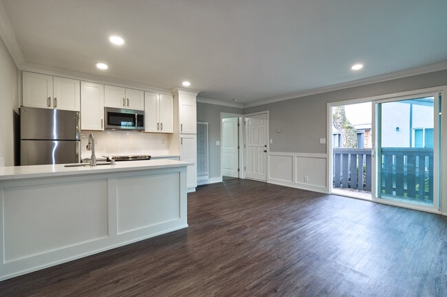 Ladera 1 Bed, 1 Bath Living/Dining/Kitchen/Balcony - Ladera Apartments