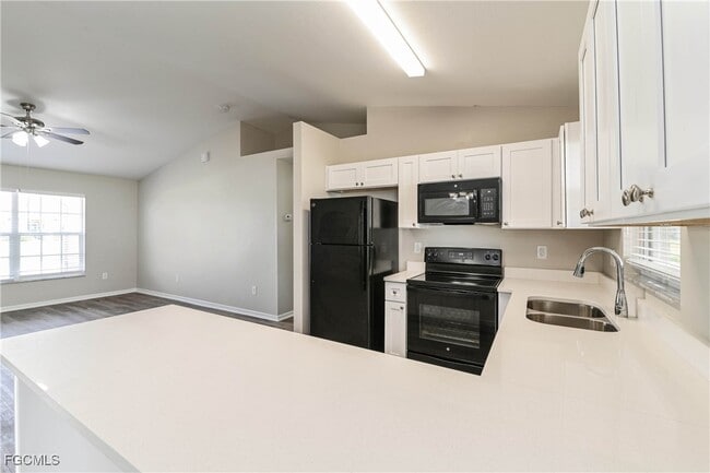 Building Photo - 2216 NW 5th St