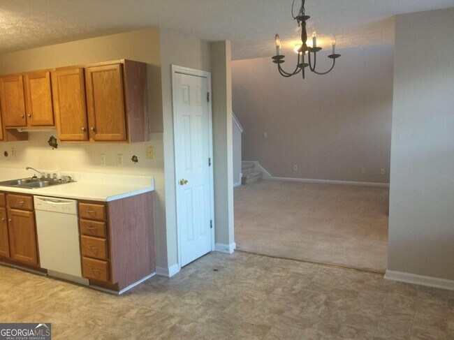 Building Photo - 532 Easton Dr