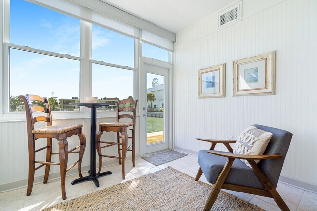 Building Photo - 5555 Gulf Blvd