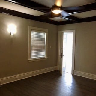 Primary Photo - 2113 Murray Ave