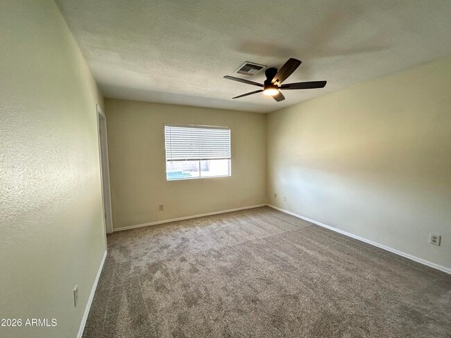 Building Photo - 9002 W Malapai Dr
