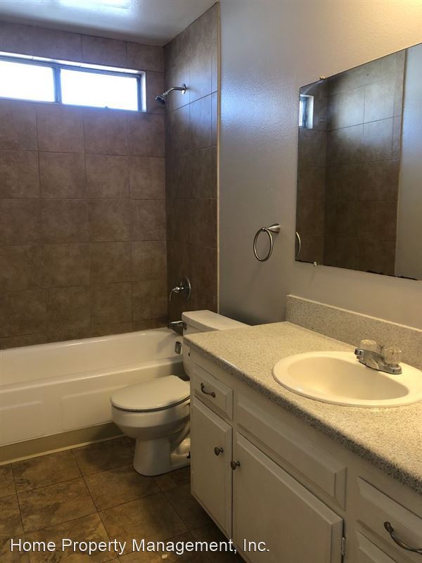 Building Photo - 16541 Kellog Cir