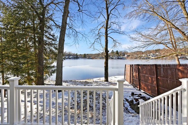 Building Photo - 42 Eastview Rd