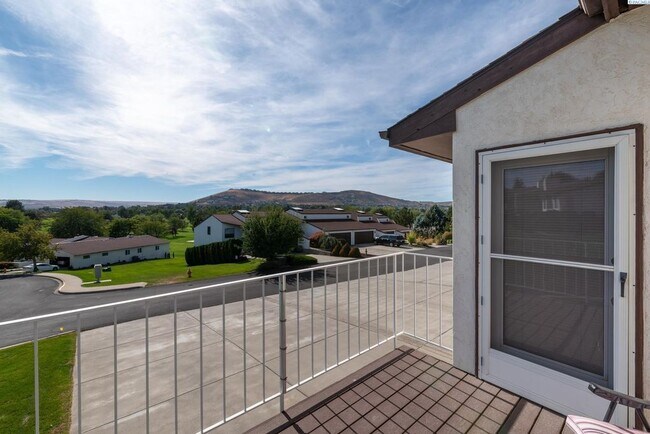 Building Photo - 435 Nicklaus Ct