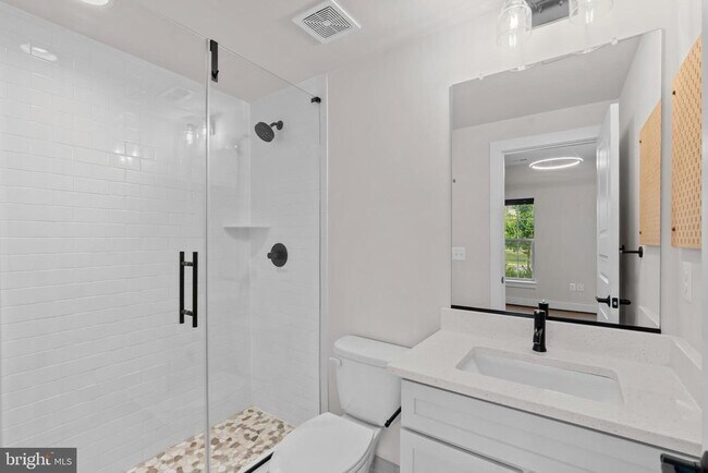 Building Photo - 5284 Ridgeview Retreat Dr