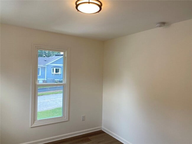 Building Photo - 3426 Harrison Rd