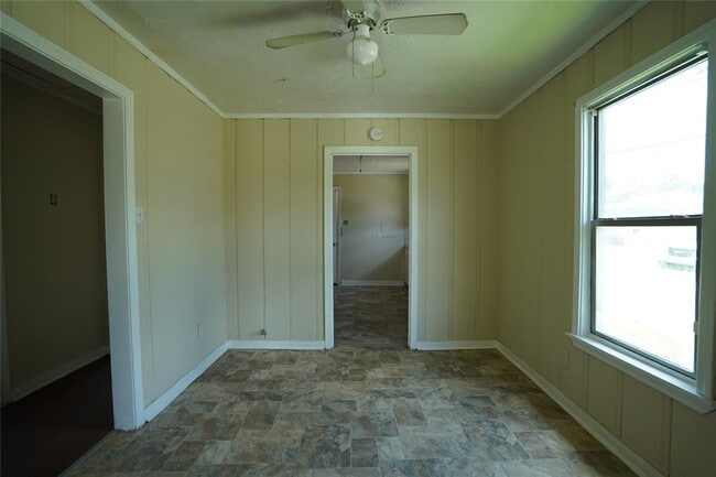 Building Photo - 509 Nimrod St